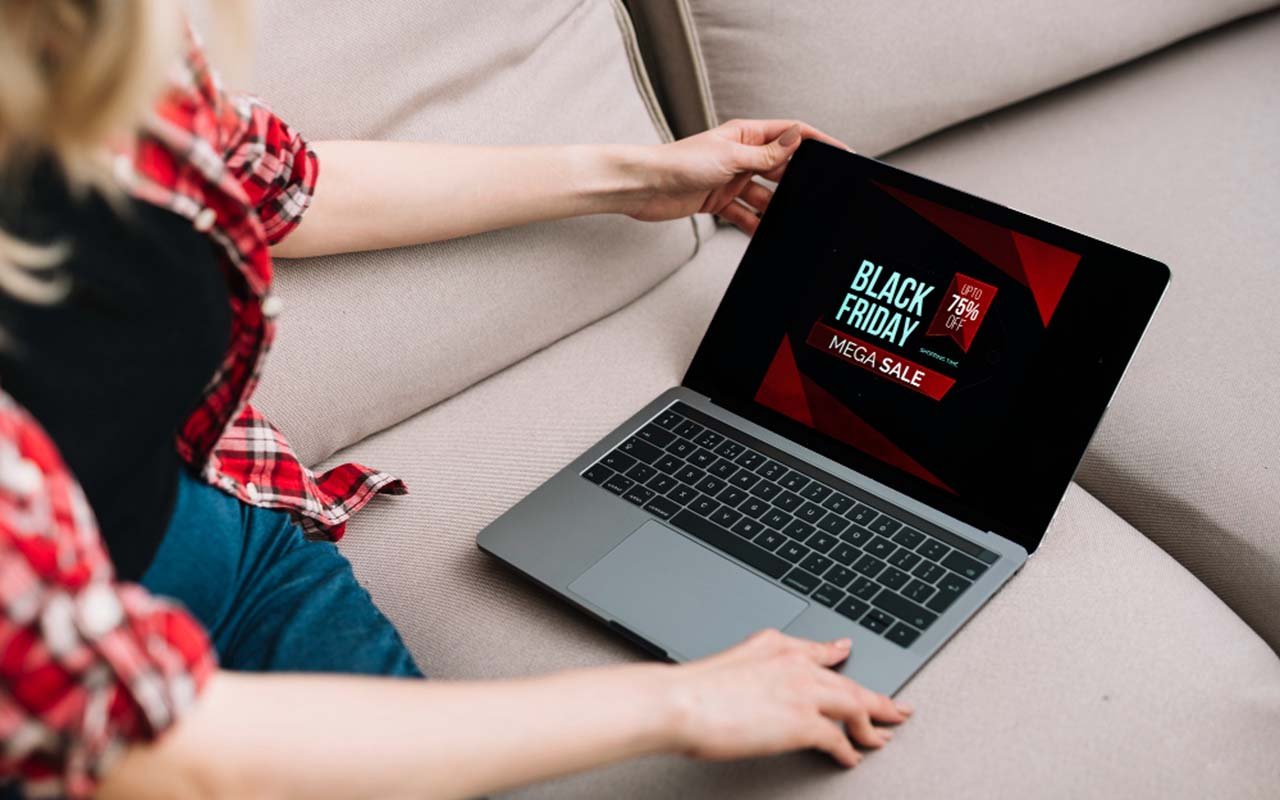 Black Friday, Cyber Monday, Azmi Tech, Technology News, Tech News Pakistan, Digital Asia, Blockchain, Artificial Intelligence, Online Shopping, Online Sales, Online Store, Online Earning,